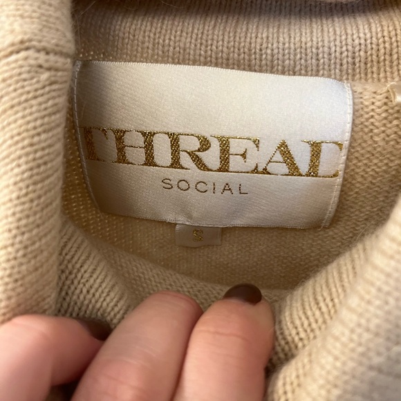 Thread Social Dress - Picture 4 of 4